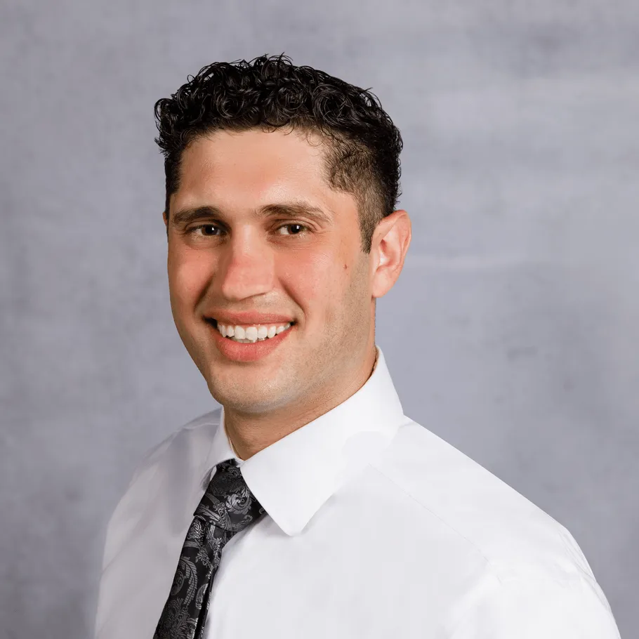 A head shot of Antonio Vuyancih