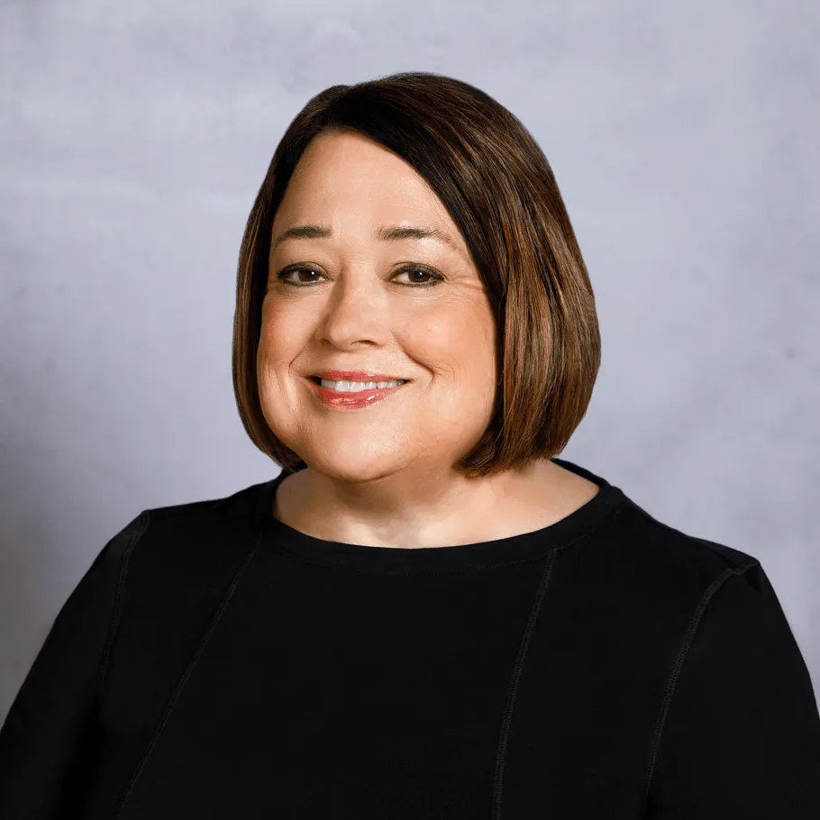 A head shot of Becky Lisy