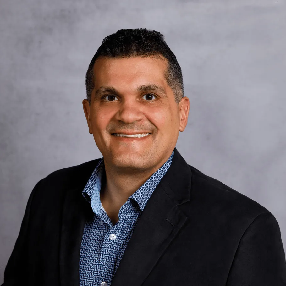 A head shot of Eric DePhillips